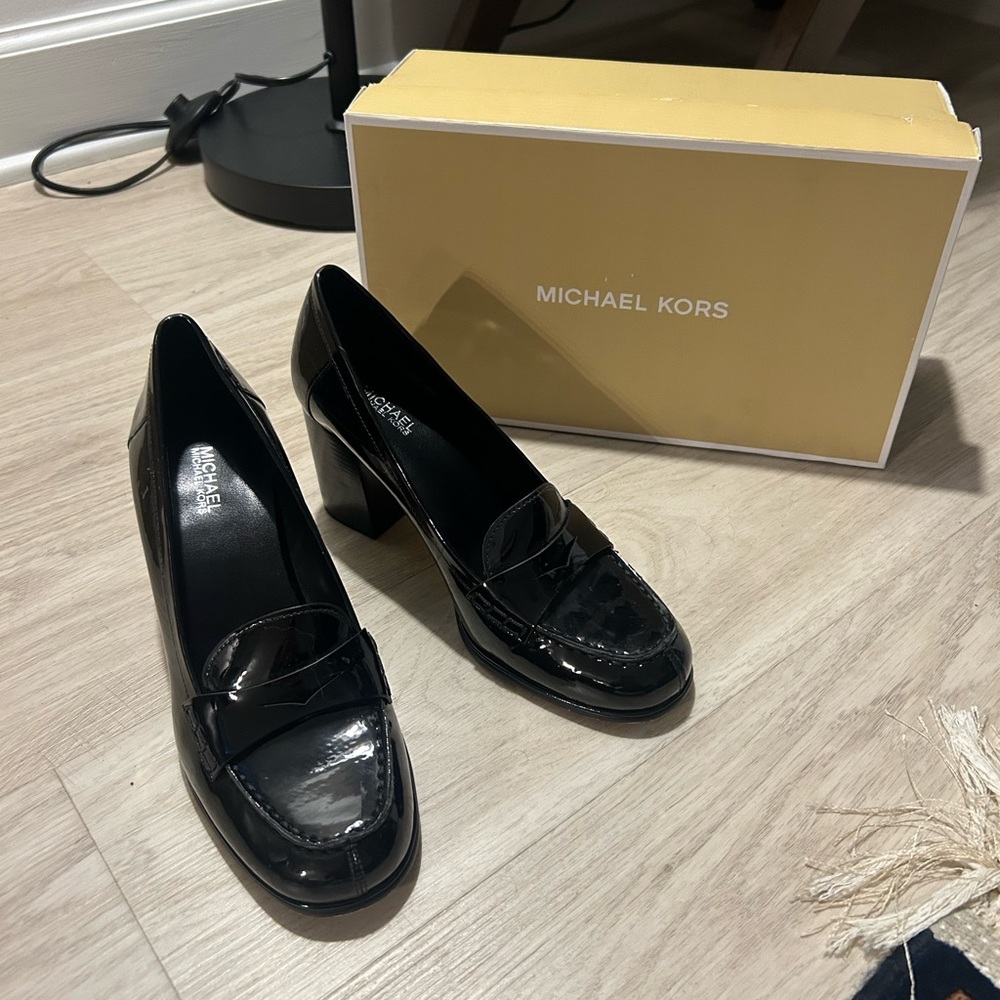 Michael Kors - Buchanan Mid Loafer - Patent Leather - Size: 7.5